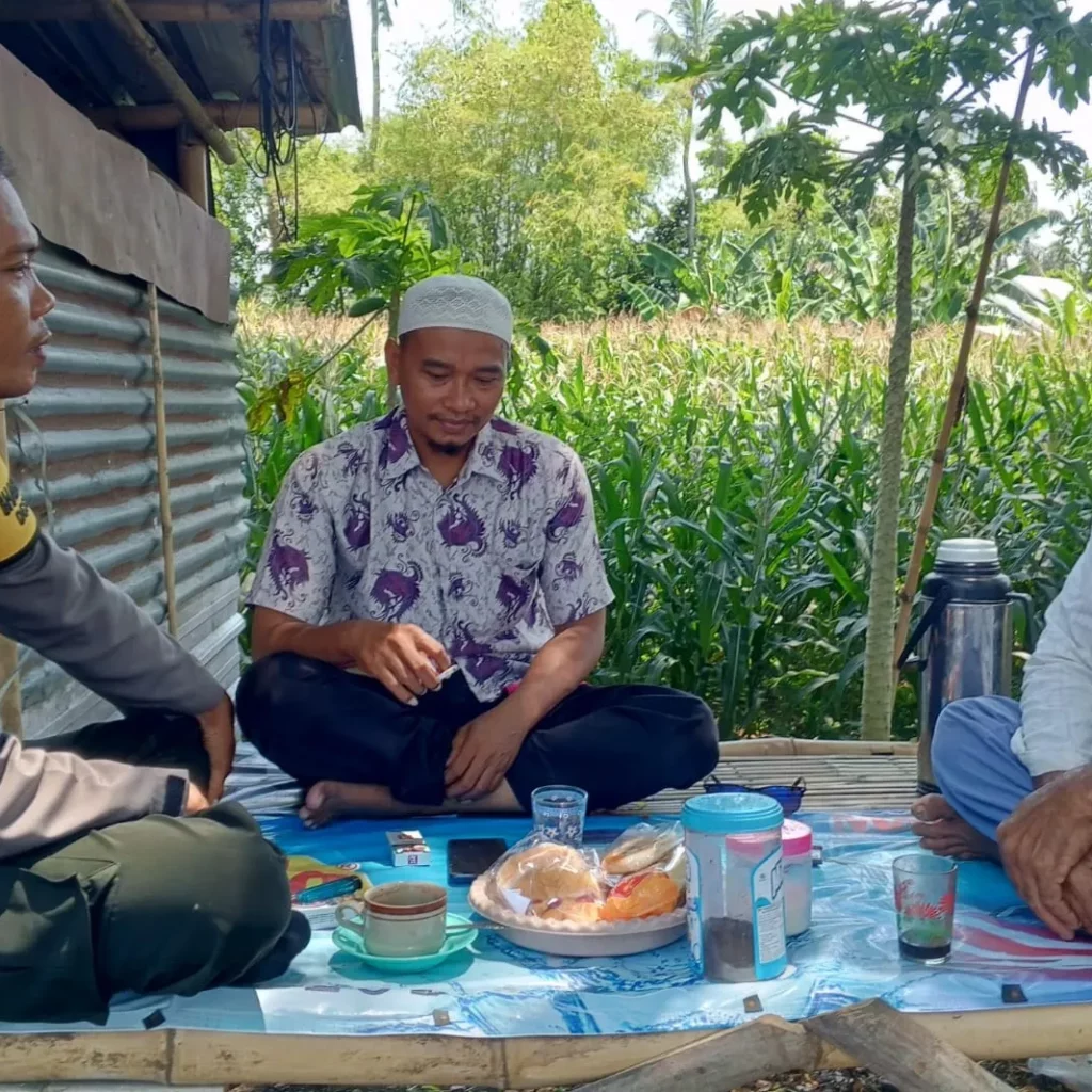 Bhabinkamtibmas Bangun Ketahanan Pangan Lewat Door to Door System