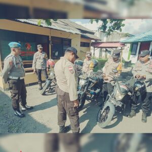 Untuk menjaga kesiapan operasional dan mendukung kelancaran tugas di lapangan, Kanit Binmas Polsek Woja Aiptu Apriadi melaksanakan pemeriksaan rutin kendaraan dinas Bhabinkamtibmas bertempat di halaman Mapolsek Woja, Kecamatan Woja, Kabupaten Dompu