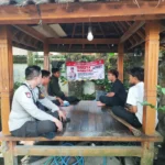 Polsek Kuripan Gencarkan Patroli Dialogis: Cegah Narkoba dan Judi Online