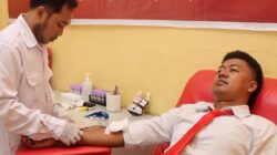 Polres Dompu melaksanakan kegiatan donor darah serentak dalam rangka memperingati Hari Jadi ke-74 Humas Polri Tahun 2025 dengan mengusung tema “Polisi Humanis Harapan Masyarakat”