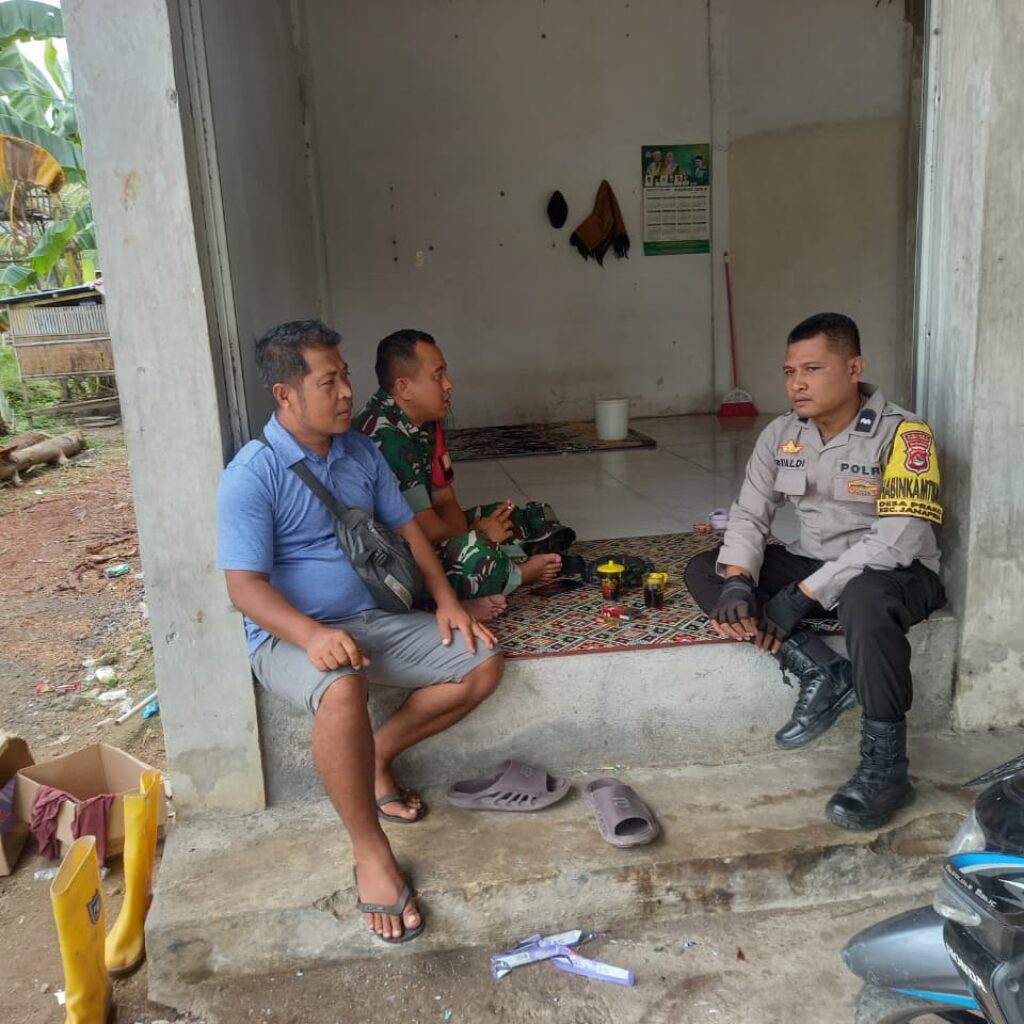 BHABINKAMTIBMAS DESA PRAKO LAKSANAKAN SAMBANG WARGA DAN SAMPAIKAN IMBAUAN KAMTIBMAS