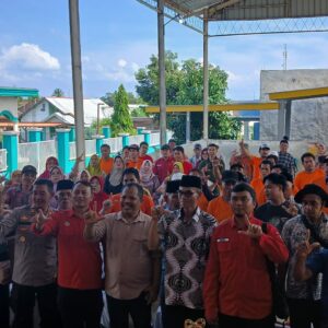Anggota DPR RI dan Polres Sumbawa Sosialisasikan Gerakan Masyarakat Peduli Api di Empang