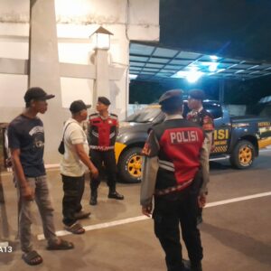 Patroli Malam Polres Lobar Sasar Perumahan Padat, Cegah Kriminalitas 3C