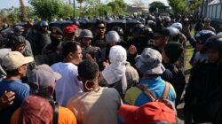 Eksekusi Lahan Sengketa di Alas Barat Ditunda: Tiga Personel Polisi Terluka Akibat Perlawanan Massa