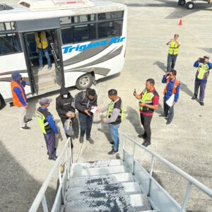 Satgas Damai Cartenz dan Polres Yahukimo Serahkan Tersangka Kasus Penyerangan Nakes dan Guru ke Kejaksaan Jayawijaya
