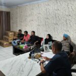 ALIANSI MASYARAKAT NGGAHI RAWI PAHU (AMARAH) GELAR HEARING DI POLRES DOMPU TERKAIT PENANGANAN KASUS PENGERUSAKAN RUMAH WARGA