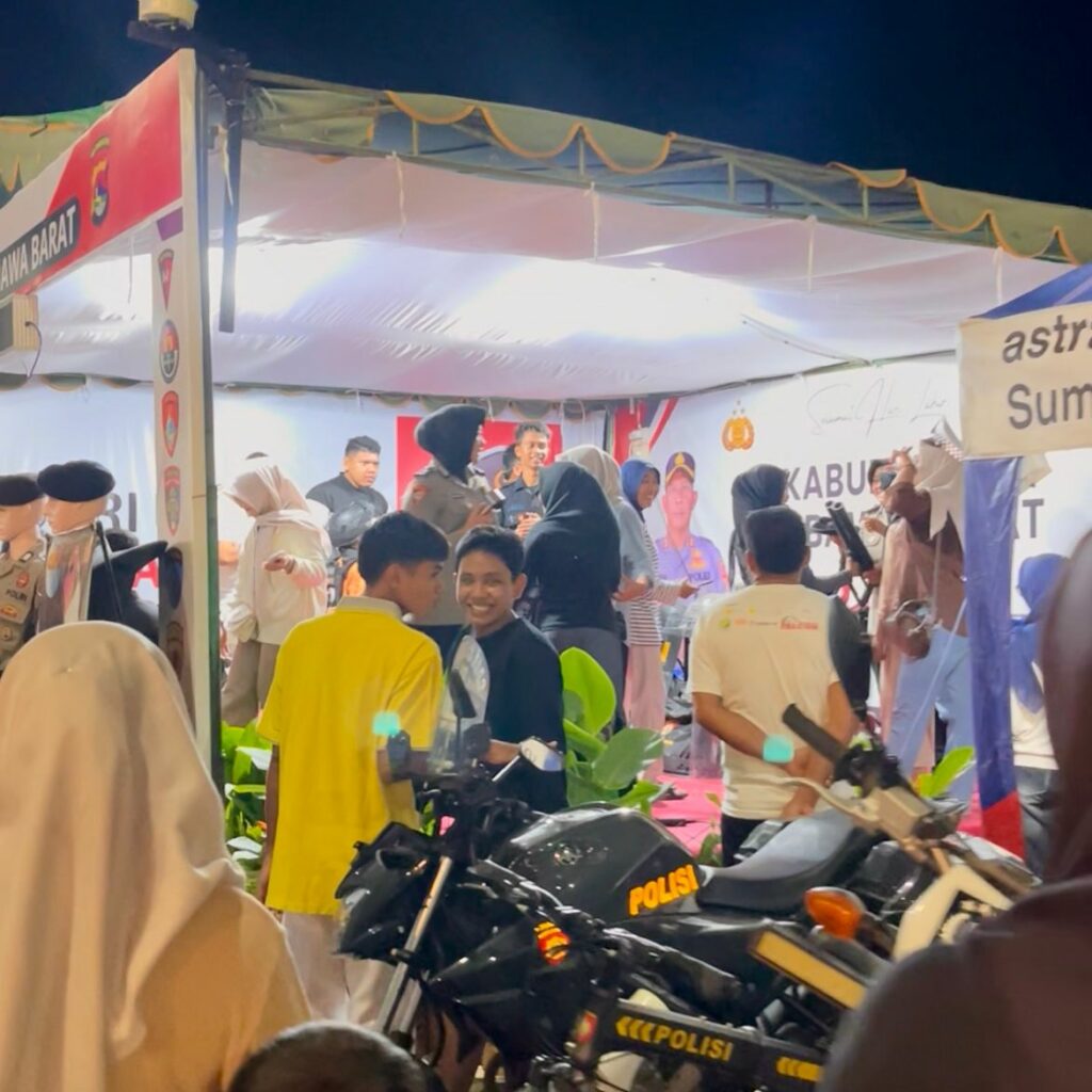 Stand Polres Sumbawa Barat Diserbu Pengunjung pada Pameran Harlah KSB