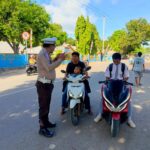 Unit Lantas Polsek Sape Laksanakan Strong Poin dan Sosialisasikan Operasi Zebra Rinjani 2025
