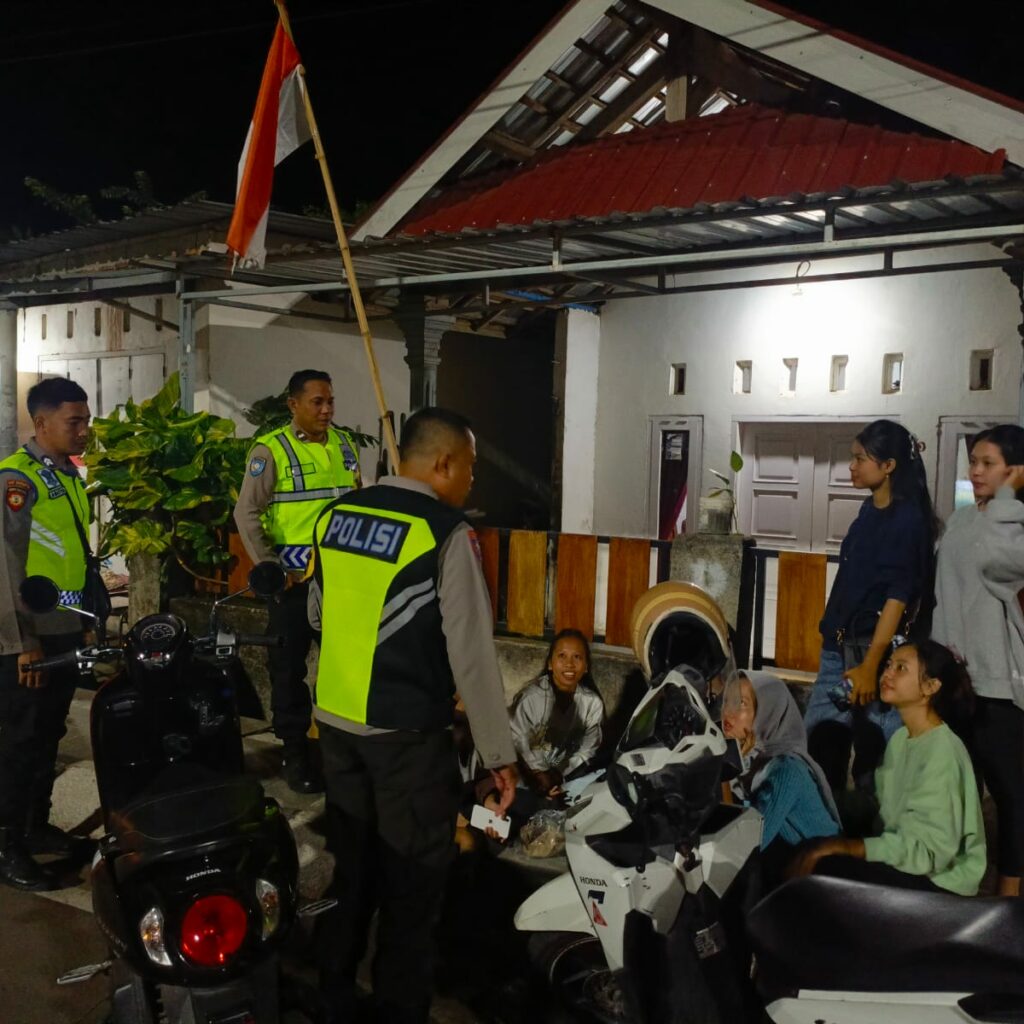 Patroli Dialogis Polsek Taliwang Tingkatkan Keamanan diwilayah