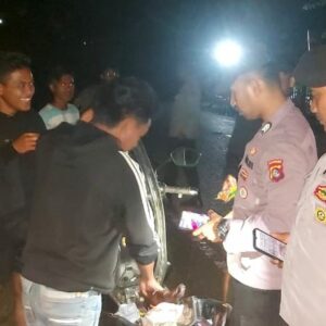 Polsek Wawo Gelar Patroli Blue Light dalam Rangka Cooling System Kamtibmas