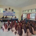 POLSEK PRAYA GELAR SOSIALISASI PEMBUKAAN “SMA KEMALA TARUNA BHAYANGKARA” T.A. 2026/2027 DI SMPN 3 PRAYA