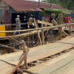 POLDA SUMUT BANGUN JEMBATAN DARURAT DI TAPTENG, PULIHKAN AKSES WARGA DAN JALINSUM
