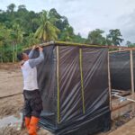 Brimob Polda Sumut Bangun MCK dan Tandon Air Bersih untuk Korban Banjir Bandang di Batang Toru