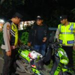 KRYD Polsek Taliwang Tingkatkan Kewaspadaan, Kendaraan Diperiksa Satu per Satu