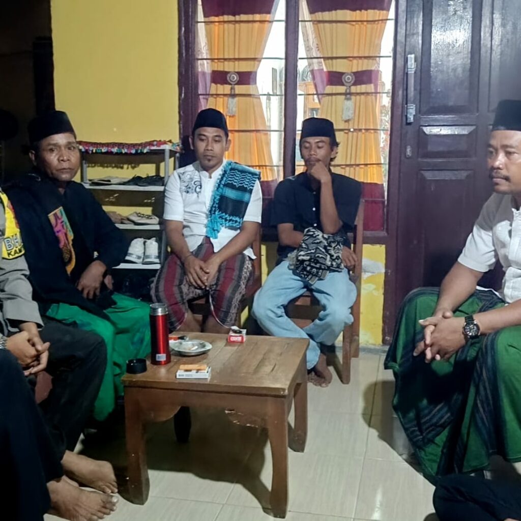Bhabinkamtibmas Desa Tamekan Gelar Musyawarah Bersama Tokoh Desa Demi Jaga Kamtibmas