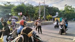 Unit Lantas Polsek Rasanae Barat Gelar Rawan Pagi / Strong Point, Cegah Kemacetan Dan Tekankan Keselamatan Berlalu Lintas