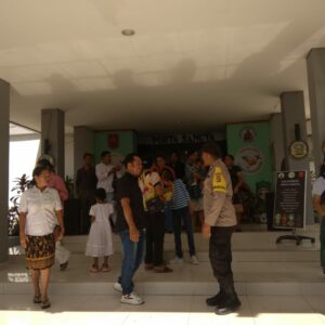 Polsek Rasanae Timur Laksanakan Pengamanan Dan Monitoring Minggu Kasih