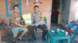 Jaga Stabilitas Harga, Polsek Lape Kembali Salurkan 400 Sak Beras SPHP Harga Murah untuk Warga